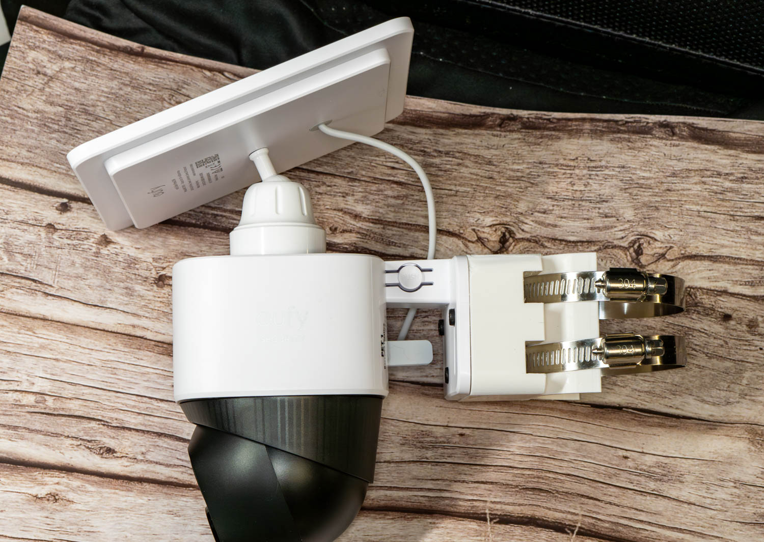 eufy SoloCam HomeBase S380追加、カメラS340も買い増し、ポール 